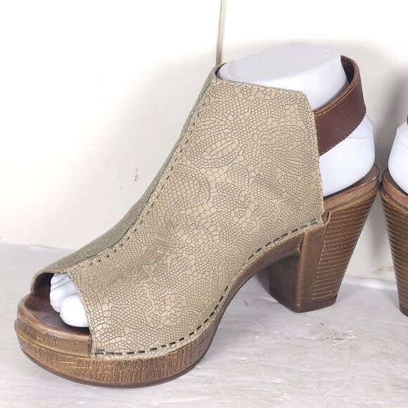 Dansko Women's Reggie US6-6,5 EU37 Taupe Tooled Leather Caged Slingback Sandals - Picture 8 of 16